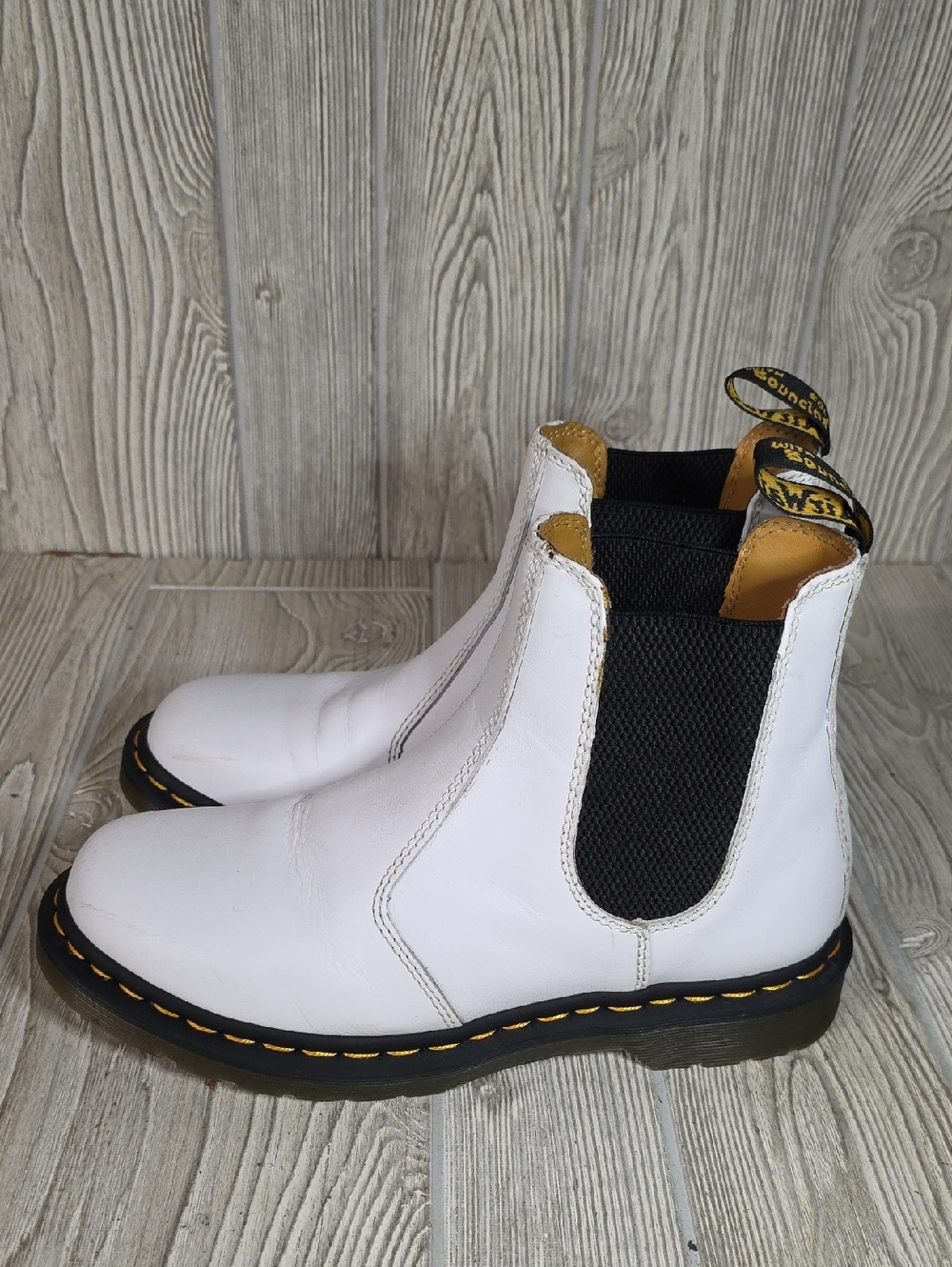 Dr. Martens 2976 White Smooth Leather Chelsea Boots Womens Size 9 - Picture 4 of 10